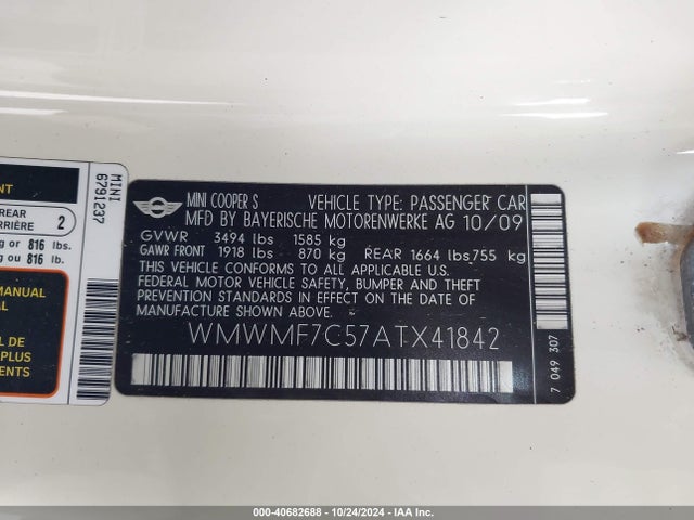 2010 MINI COOPER S WMWMF7C57ATX41842 Photo 8