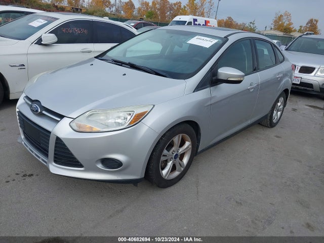 Ford FOCUS SE 2014 1FADP3F29EL260805 Image 2