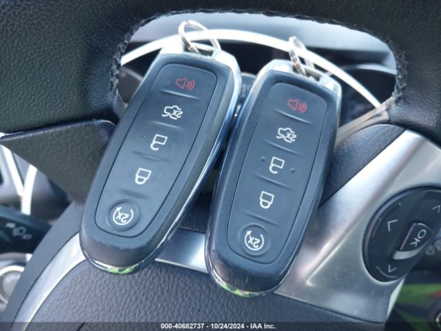 1FMCU9J99EUA98010 Ford Escape Titanium