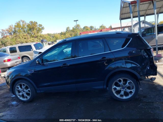 1FMCU9J99EUA98010 Ford Escape Titanium
