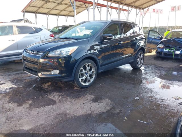 1FMCU9J99EUA98010 Ford Escape Titanium