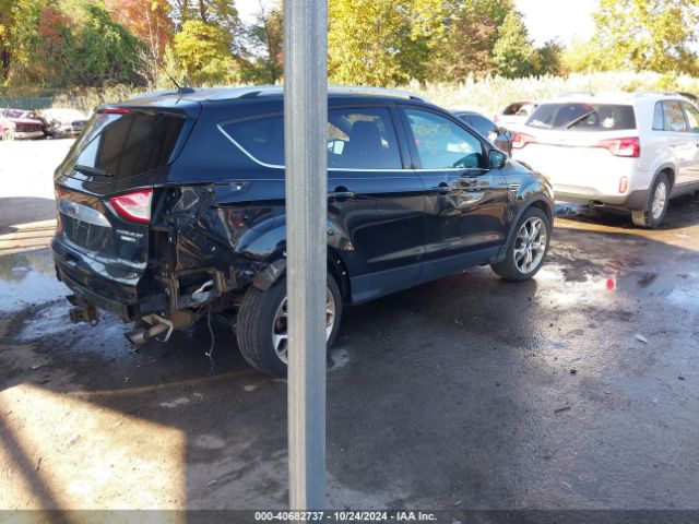 1FMCU9J99EUA98010 Ford Escape Titanium