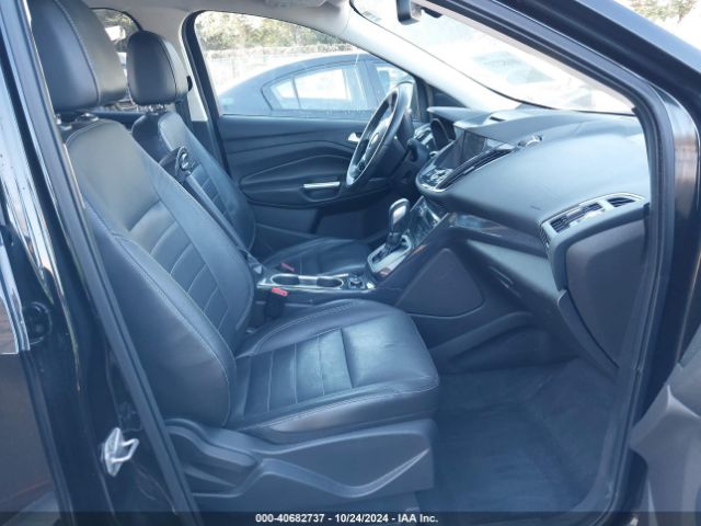 1FMCU9J99EUA98010 Ford Escape Titanium