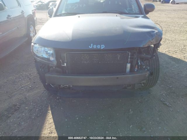 1C4NJDEBXGD791919 Jeep Compass Latitude