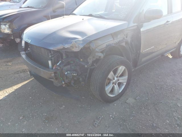 1C4NJDEBXGD791919 Jeep Compass Latitude
