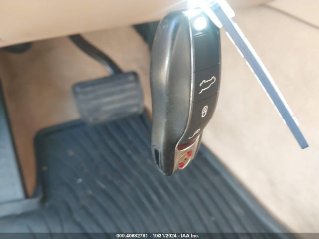 2016 PORSCHE CAYENNE WP1AA2A24GLA10048 Photo 10