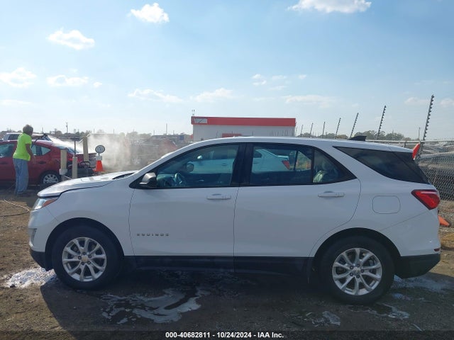 Chevrolet EQUINOX LS 2018 3GNAXHEV3JL117098 Image 14
