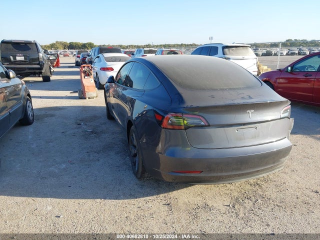 2023 TESLA MODEL 3 5YJ3E1EA4PF649740 Photo 2