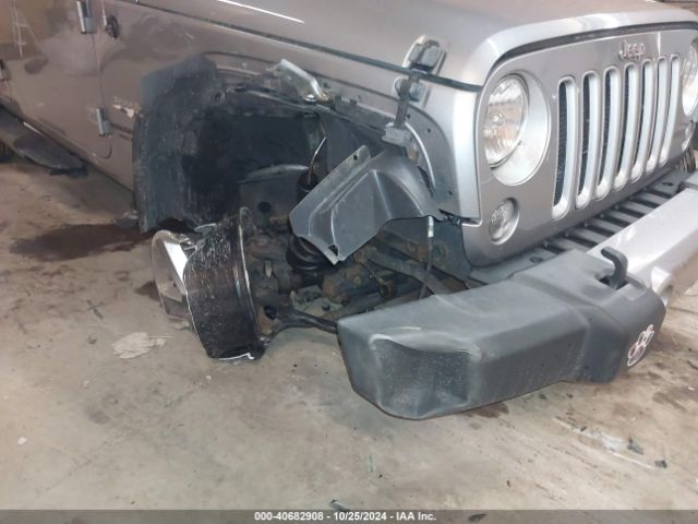 1C4BJWEG0GL170592 Jeep Wrangler Unlimited Sahara