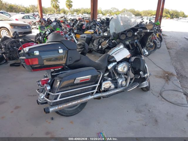 2007 HARLEY-DAVIDSON FLHTCUI 1HD1FC4147Y602322 Photo 3