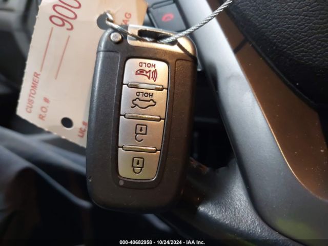 KMHTC6AE5FU231006 Hyundai Veloster Turbo