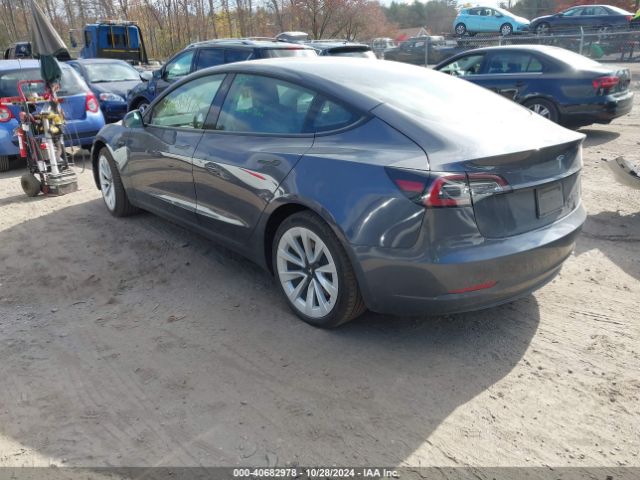 2022 TESLA MODEL 3 5YJ3E1EB6NF258630 Photo 2