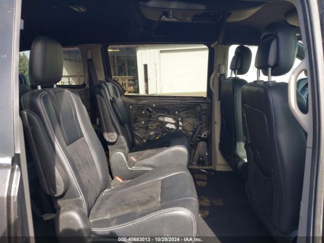 2C4RDGCG2HR711035 Dodge Grand Caravan Sxt
