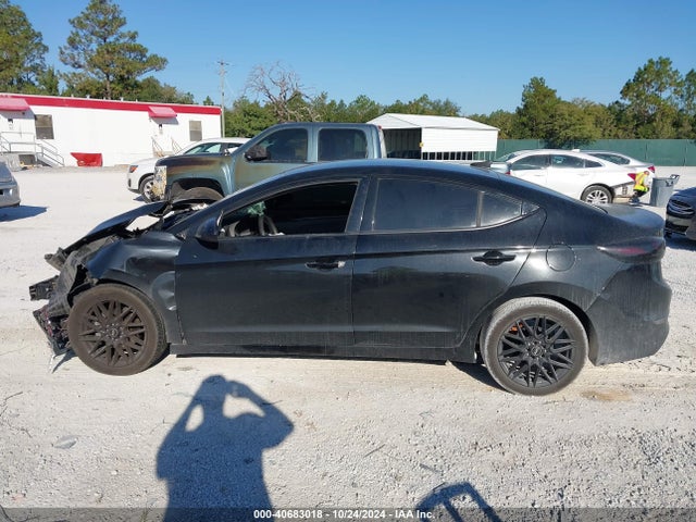 Hyundai ELANTRA SE 2017 5NPD74LF9HH083835 Image 14
