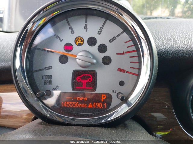 2009 MINI COOPER CLUBMAN WMWML33599TX33061 Photo 6