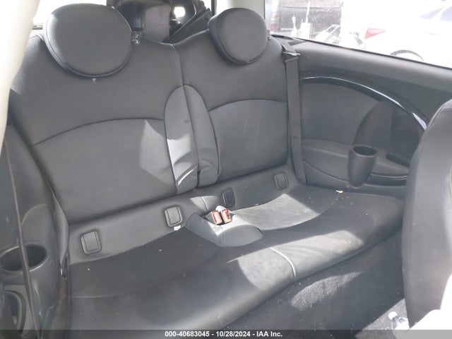 2009 MINI COOPER CLUBMAN WMWML33599TX33061 Photo 7