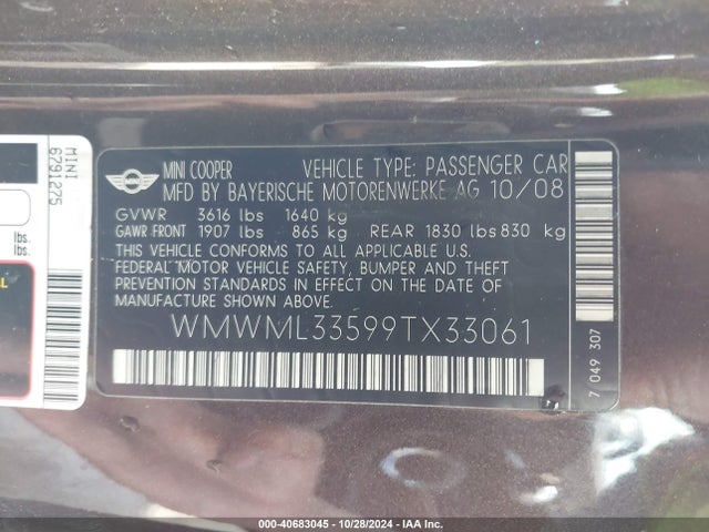 2009 MINI COOPER CLUBMAN WMWML33599TX33061 Photo 8