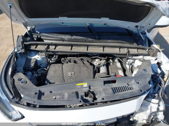 5TDFZRAH2NS123988 Toyota Highlander Platinum