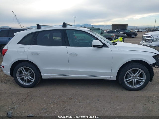 Audi Q5 2.0t Premium 2017 WA1C2AFPXHA078027 Image 14