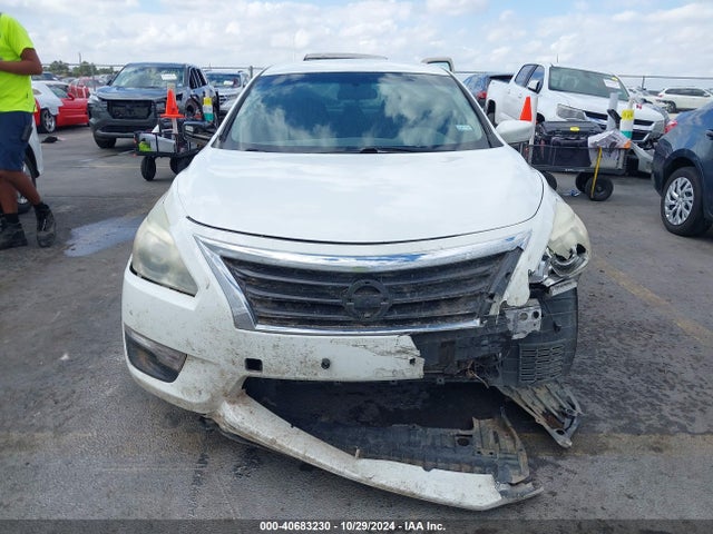 Nissan Altima 2.5 S 2015 1N4AL3AP8FC287898 Image 12