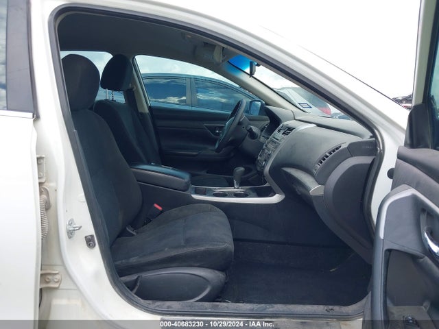 Nissan Altima 2.5 S 2015 1N4AL3AP8FC287898 Image 5