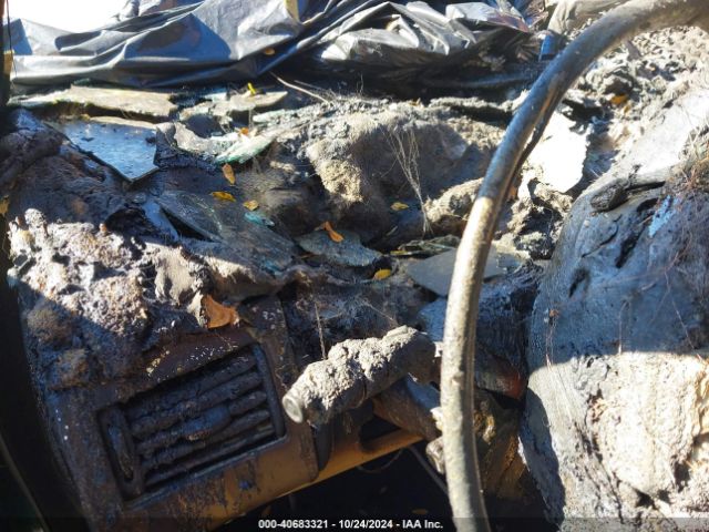 2012 JAGUAR XF SAJWA0HB4CLS54165 Photo 6