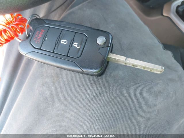 ZACCJBATXFPB43085 Jeep Renegade Sport
