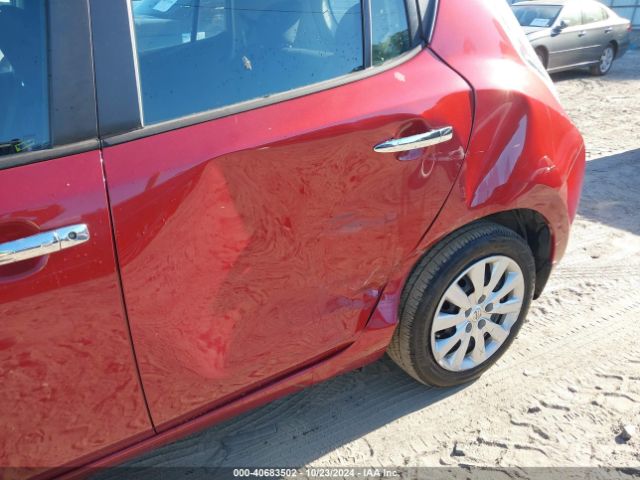 1N4AZ0CP6FC324781 Nissan LEAF S