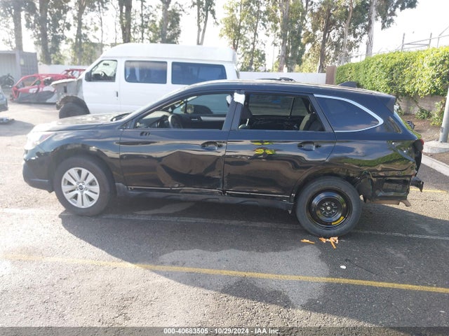 Subaru Outback 2.5i Premium 2018 4S4BSACC6J3200827 Image 15