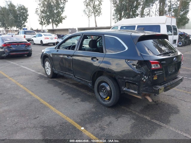Subaru Outback 2.5i Premium 2018 4S4BSACC6J3200827 Image 3