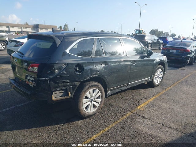 Subaru Outback 2.5i Premium 2018 4S4BSACC6J3200827 Image 4