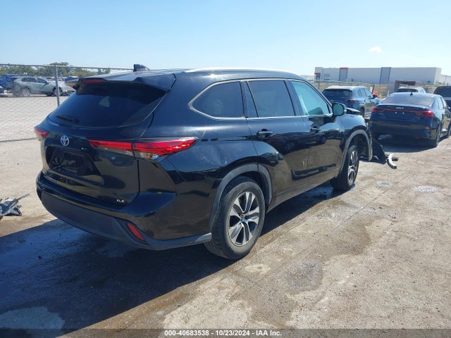 Toyota Highlander Xle 2022 5TDGZRAH2NS545084 Image 4