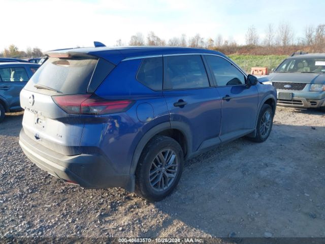5N1AT3ABXMC771692 Nissan Rogue S Intelligent Awd