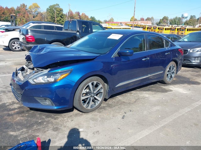 Nissan Altima 2.5 Sr 2017 1N4AL3AP7HC187228 Image 2