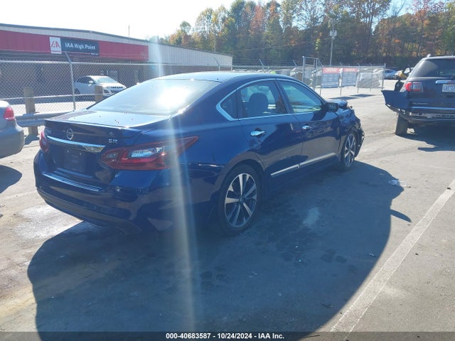 Nissan Altima 2.5 Sr 2017 1N4AL3AP7HC187228 Image 4