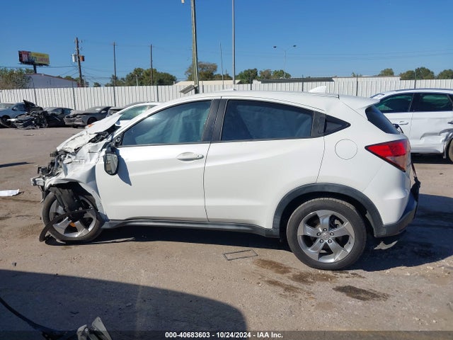 Honda HR-V LX 2017 3CZRU5H36HM720686 Image 14