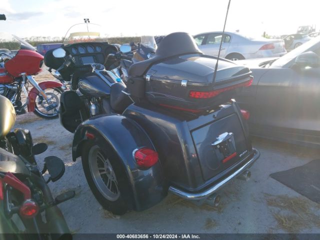 2015 HARLEY-DAVIDSON FLHTCUTG 1HD1MAL16FB851590 Photo 2