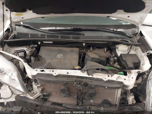 5TDKK3DC1GS708323 Toyota Sienna Le 8 Passenger