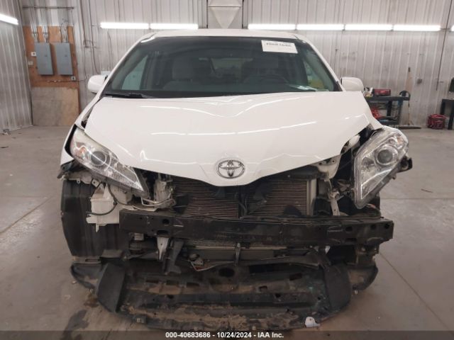5TDKK3DC1GS708323 Toyota Sienna Le 8 Passenger