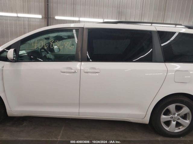 5TDKK3DC1GS708323 Toyota Sienna Le 8 Passenger