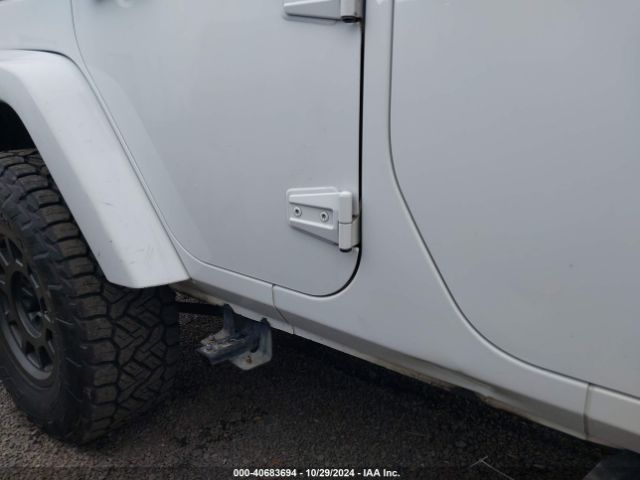 1C4BJWEG3JL800371 Jeep Wrangler Jk Unlimited Sahara 4x4