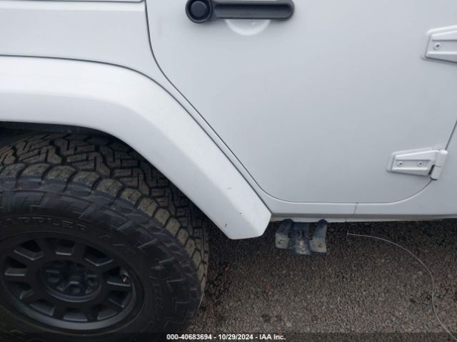 1C4BJWEG3JL800371 Jeep Wrangler Jk Unlimited Sahara 4x4
