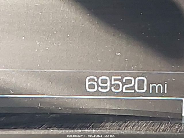 2GNAXMEV1J6101155 Chevrolet Equinox Premier