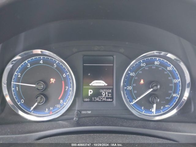 5YFBURHE3HP645664 Toyota COROLLA L