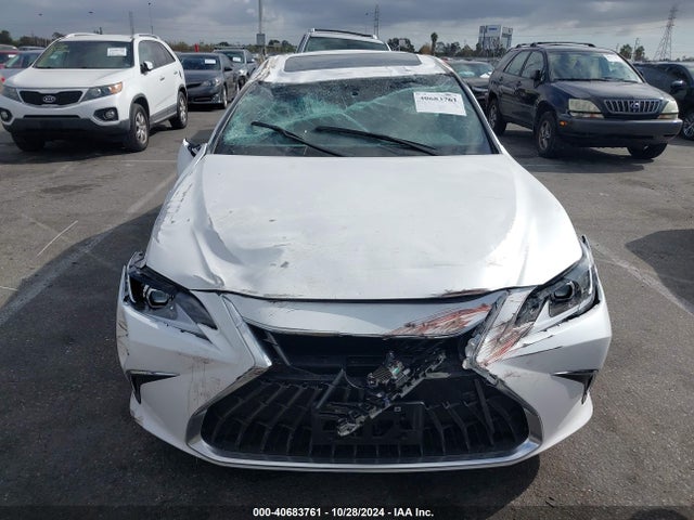 58ADZ1B15RU172201 Lexus ES 350