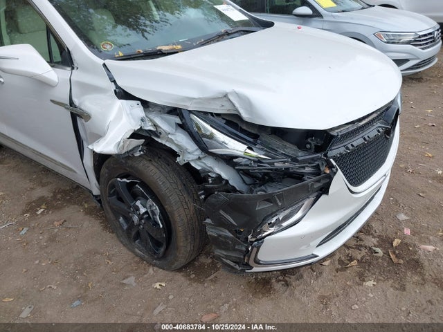 5GAERBKW1PJ130206 Buick Enclave Essence Fwd