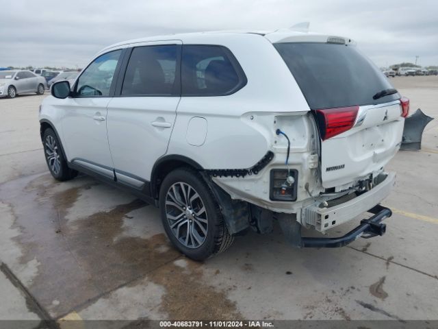 2017 MITSUBISHI OUTLANDER JA4AD3A31HZ058915 Photo 2