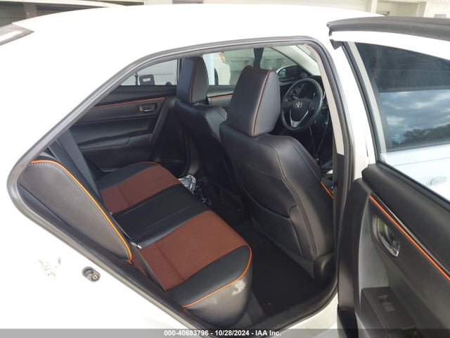 Toyota COROLLA SE 2018 5YFBURHE3JP758066 Image 8