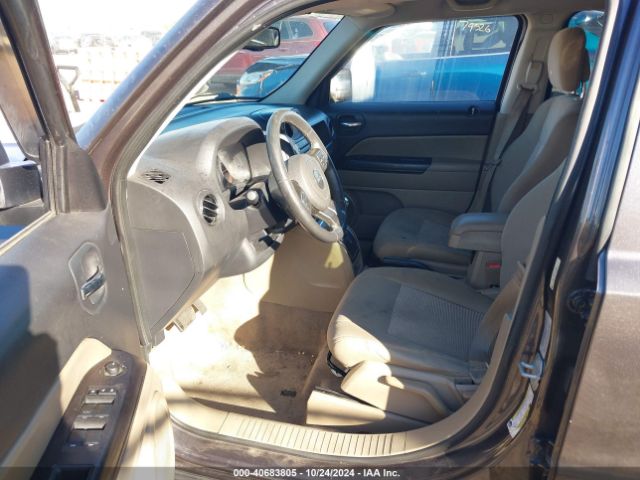 1C4NJPFA6FD156394 Jeep Patriot Latitude