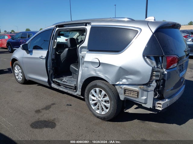 Chrysler Pacifica Touring L 2019 2C4RC1BG4KR651753 Image 15